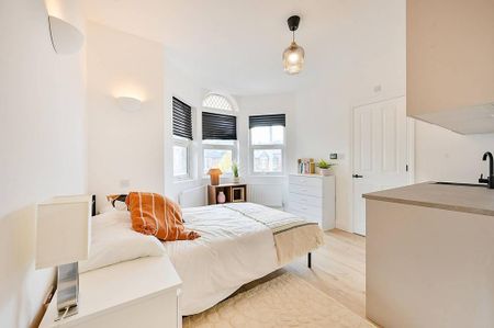 Studio to rent - Photo 4