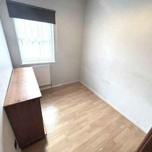 Partridge Close, Beckton, E16 - Photo 1