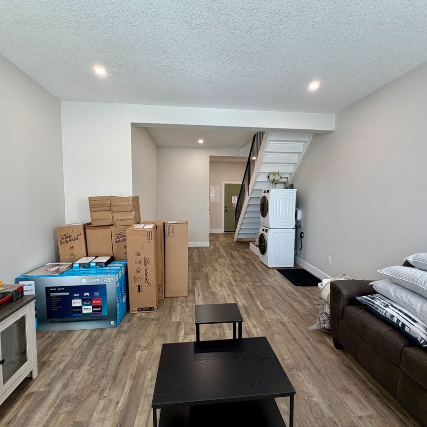For Lease - 537 Talbot Street Unit# 6, St. Thomas, Ontario - Photo 1