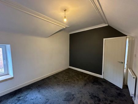 3 bedroom flat to rent - Photo 5