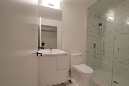 For Lease - 1 Quarrington Lane Unit# 814, Toronto, Ontario - Photo 2
