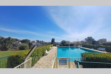 Location Appartement 3 pièces 62m² ANTIBES 06600 - Photo 3