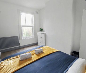 1 bedroom in a house share to rent - Photo 3