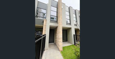 Stylish, Low-Maintenance Living on the City Fringe - Photo 5