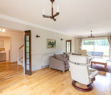 88 Craiglockhart Drive South - Photo 1