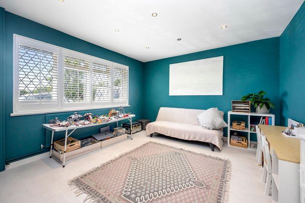 4 bedroom detached house to rent - Photo 1