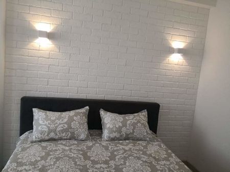 Garsonieră de închiriat în Bucureștii Noi - Photo 2