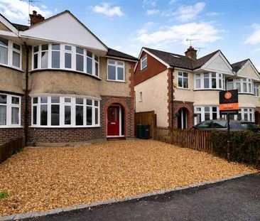 Hevers Avenue, Horley, RH6 - Photo 1