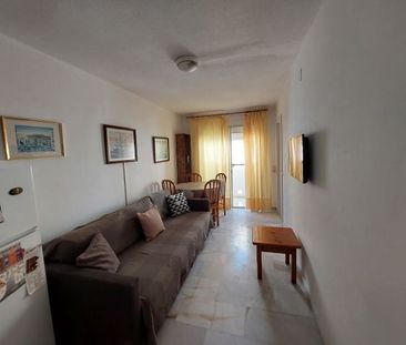 Apartamento de alquiler en Calle Zodiaco, 1, Parque de la Paloma - Photo 1