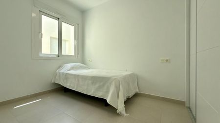 Casa o chalet de alquiler en Carrer Carrer Creta, Monte y Mar - Photo 3