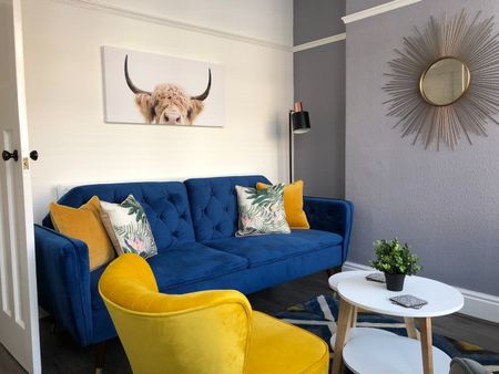 2 Bed Terraced House, Kirby Road, CV5 - Photo 2