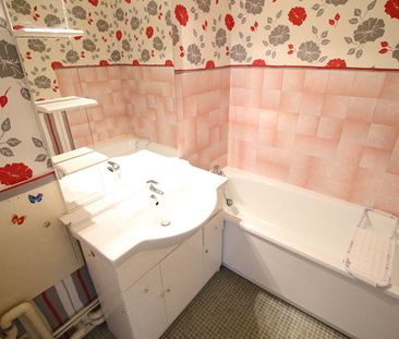 Location Appartement 2 pièces 47m² - Photo 6