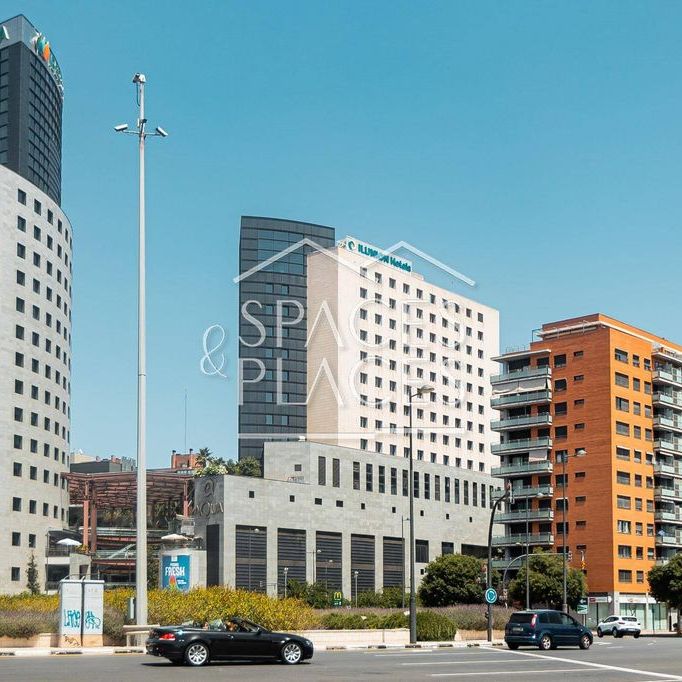 3 room luxury penthouse for rent in Valencia - Photo 1