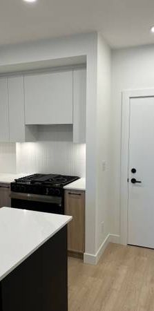 $2,100/ 1 bedroom 675sq ft - Unfurnished 1 Bed 1 Bath Apartment For Re - Photo 1