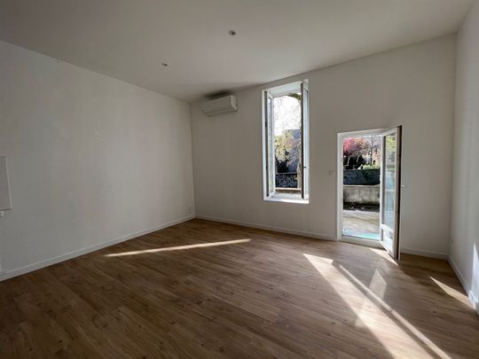 Location Appartement 1 pièce 27m² CHAMALIERES 63400 - Photo 1