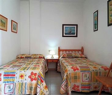 Se alquila en Playa la Arena apartamento con 1 dormitorio. - Photo 2