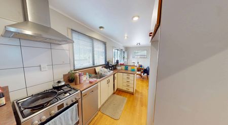 Whanganui East - 3 Bedrooms - Photo 3