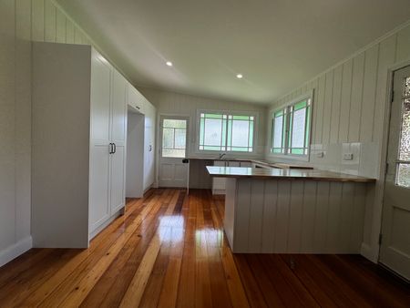 157 Russell Street, Newtown QLD 4350 - House For Rent | Domain - Photo 3