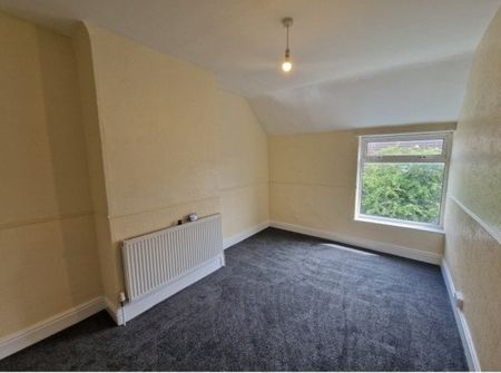 Eighth Avenue, Mansfield, NG19 - Photo 2