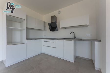 Location Appartement T5 (99.2m²), MONTIGNY LES METZ (57950) - Réf. : 891 - Photo 2