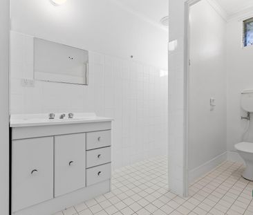 2/209 George Street, East Maitland NSW 2323 - House For Rent | Domain - Photo 5