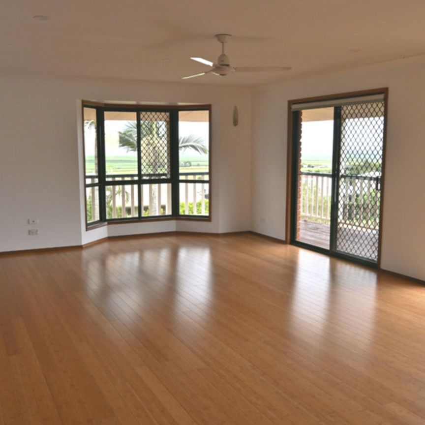 FIVE BEDROOM HOME IN QUNABA - Photo 1