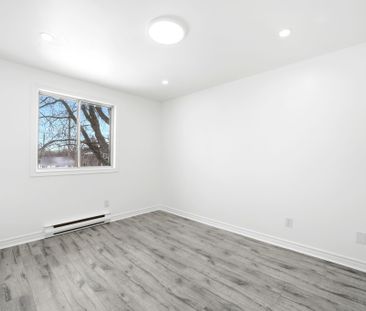 For Lease - 759 Midland Avenue, Toronto, Ontario - Photo 4
