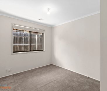 11 Ayrton Street, Gungahlin ACT 2912 - House For Rent | Domain - Photo 6