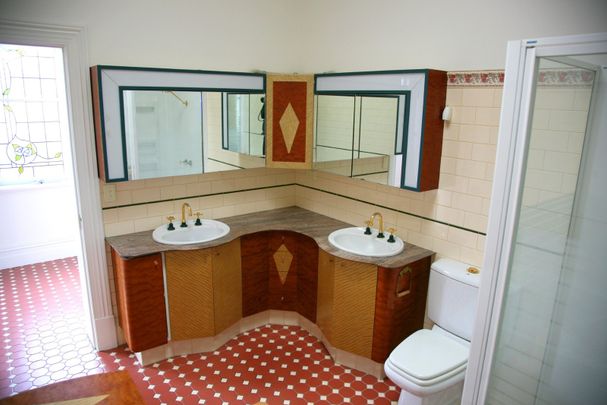 92 Weston Street, Brunswick VIC 3056 - Photo 1