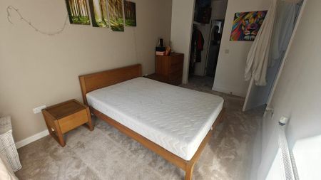 1 bedroom house of multiple occupation to rent - Photo 3