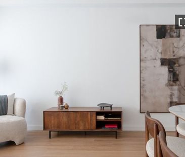 3 room luxury Apartment for rent in Seville, Andalusia - Photo 2