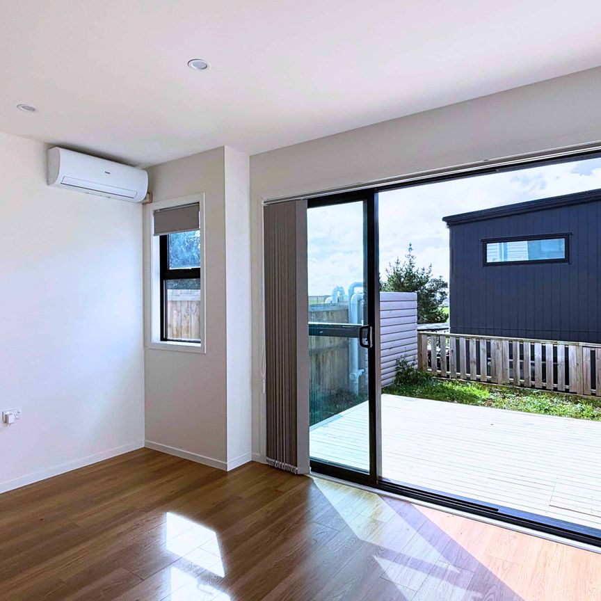 New Build Terrace House Next to Royal Reserve - Photo 1