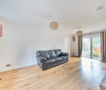 3 bedroom bungalow to rent - Photo 1