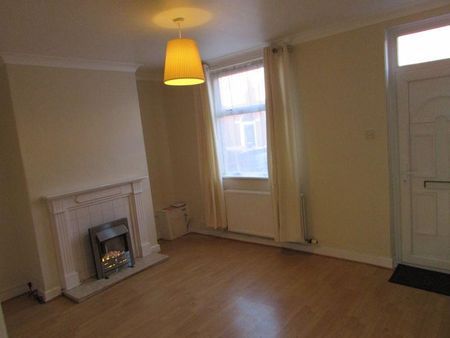 2 bedroom terraced house to rent - Photo 2