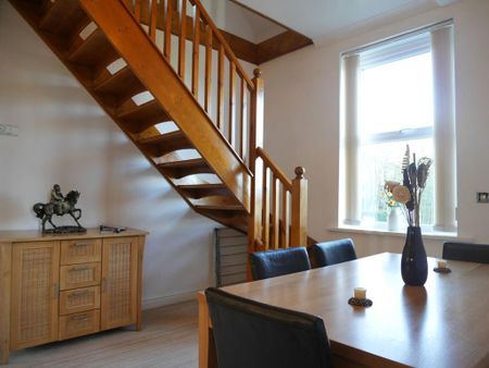 3 bedroom apartment to rent - Photo 4