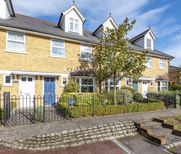 3 bedroom terraced house to rent - Photo 4