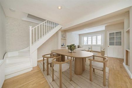 4 bedroom terraced house to rent - Photo 5