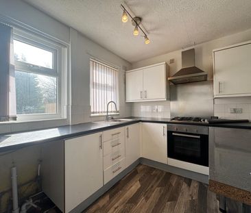 2 bedroom semi-detached house to rent - Photo 3