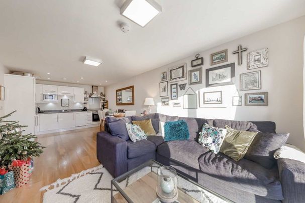 Kilburn Park Road, Maida Vale, NW6 - Photo 1