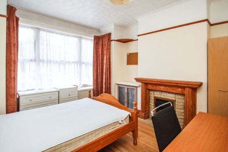 Leslie Road, Bournemouth - Photo 5