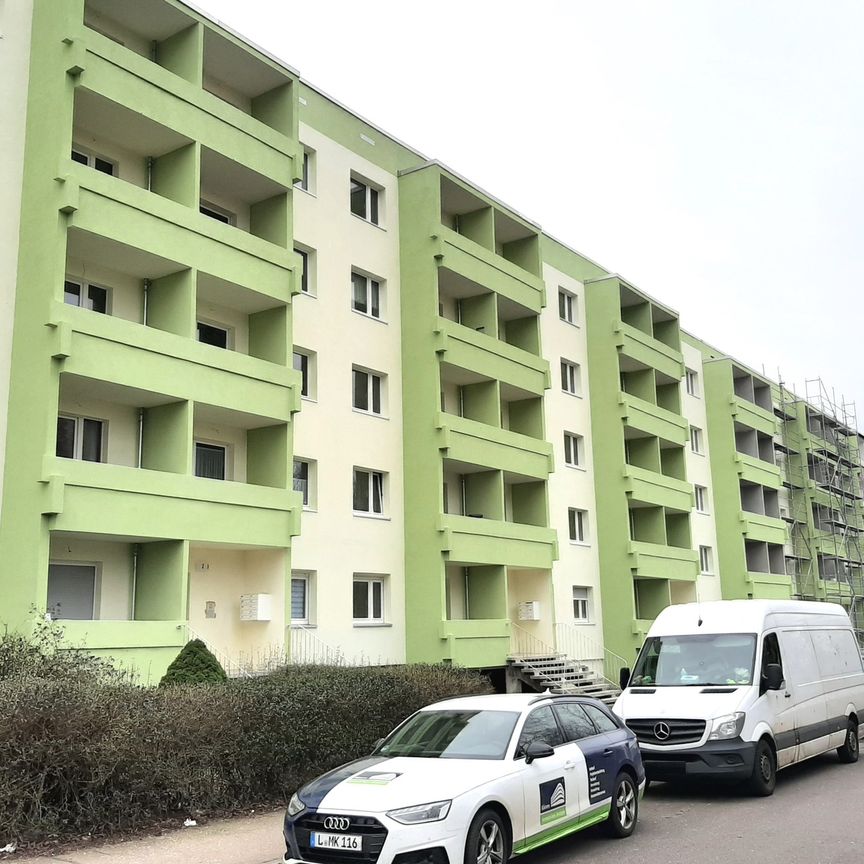 Erstbezug nach Sanierung 3-Zimmer-Wohnung mit Balkon und Lift - Photo 1