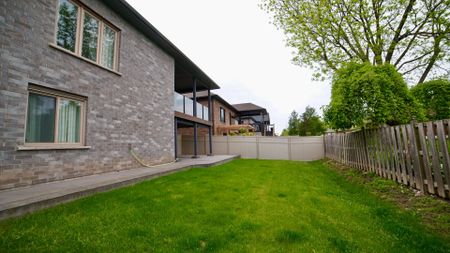 For Lease - 7135 Optimist Lane, Niagara Falls, Ontario - Photo 5