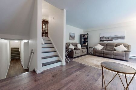 For Lease - 237 Milestone Crescent Unit# 85, Aurora, Ontario - Photo 2