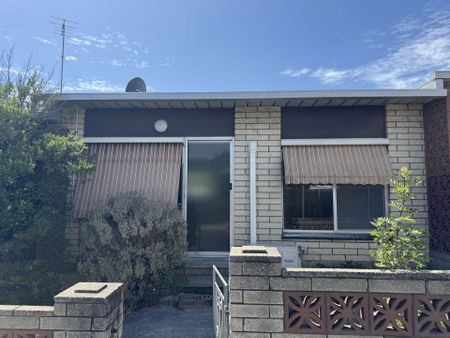 2/156 Aberdeen Street, Geelong West - Photo 2