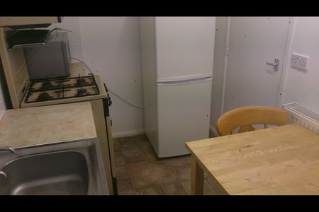 1 Bed Flat, Rufford Road, L6 - Photo 5