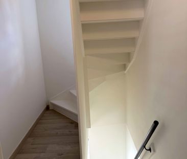Recent gerenoveerd en volledig gemeubeld rijhuis met tuin te huur - Photo 6