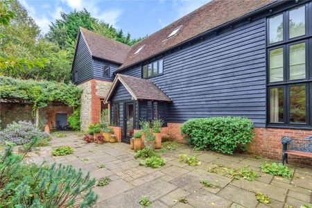 A beautifully presented barn conversion set within the grounds of Grade I listed Barrow Green Court. - Photo 5