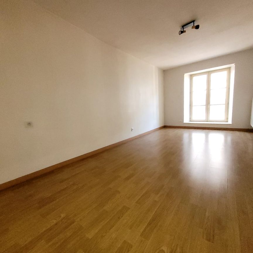 Location Appartement 4 pièces 108m² - Photo 1