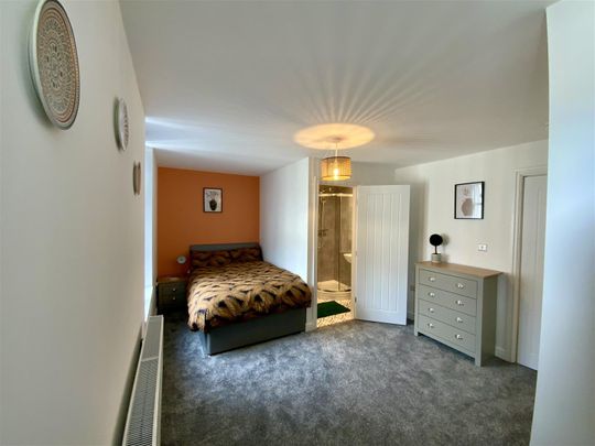 1 bed house share to rent in Herbert Street, Burnley, BB11 - Photo 1