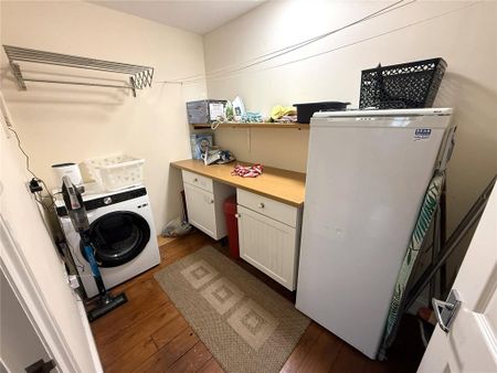 3 bedroom maisonette to rent - Photo 3